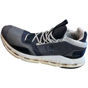 Cloudnova Black and White Running Shoes Men’s Size 8